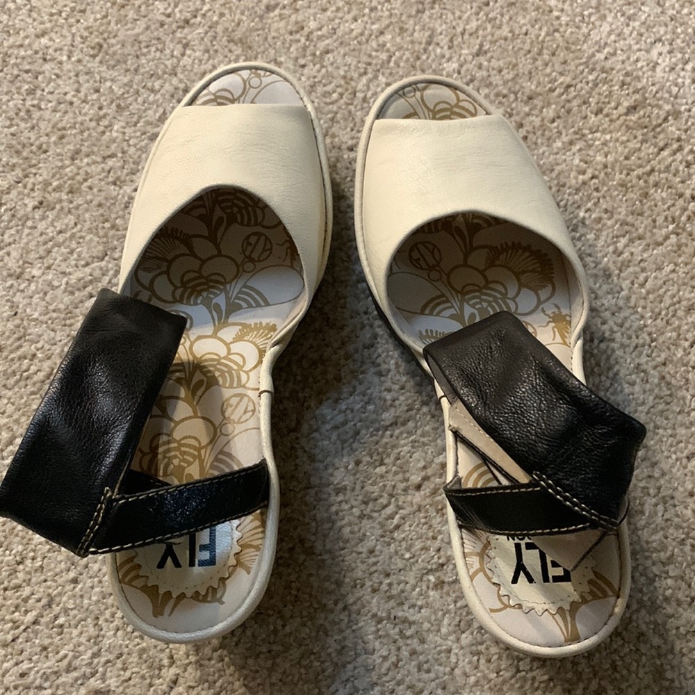 Fly London black and white leather sandals/shoes sized US 9